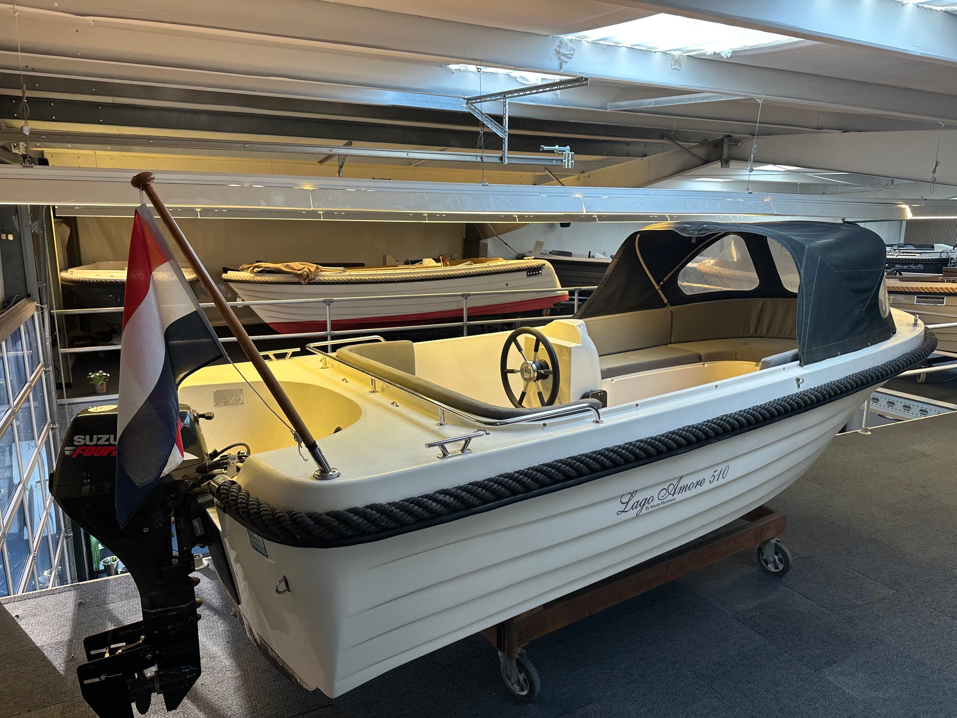 Lago Amore 510 inclusief Suzuki 9.9 buitenboordmotor — foto 4 van 12