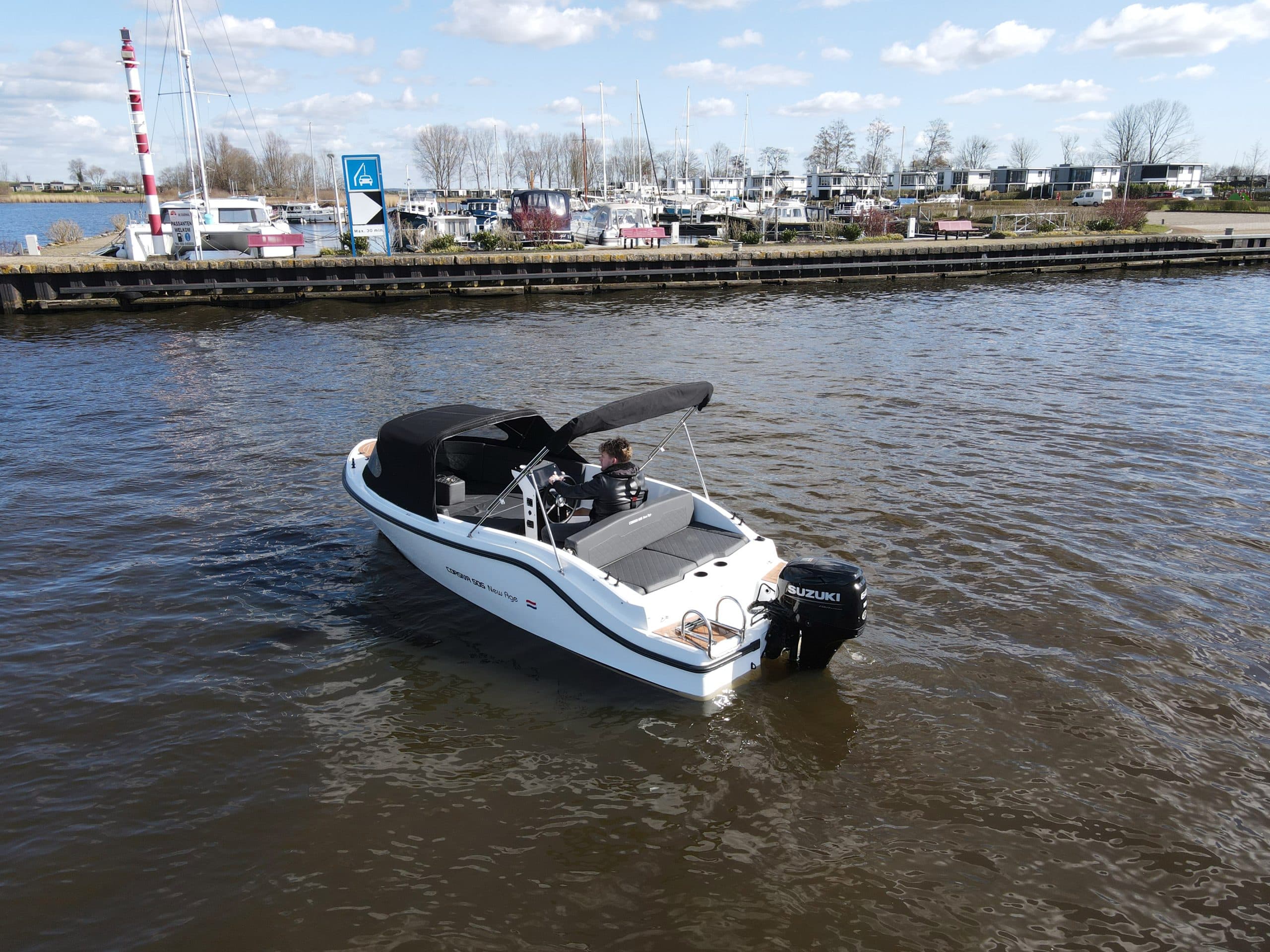 Corsiva 505 Tender — foto 4 van 15