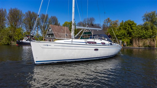 Bavaria 35 (2011) — foto 3 van 12