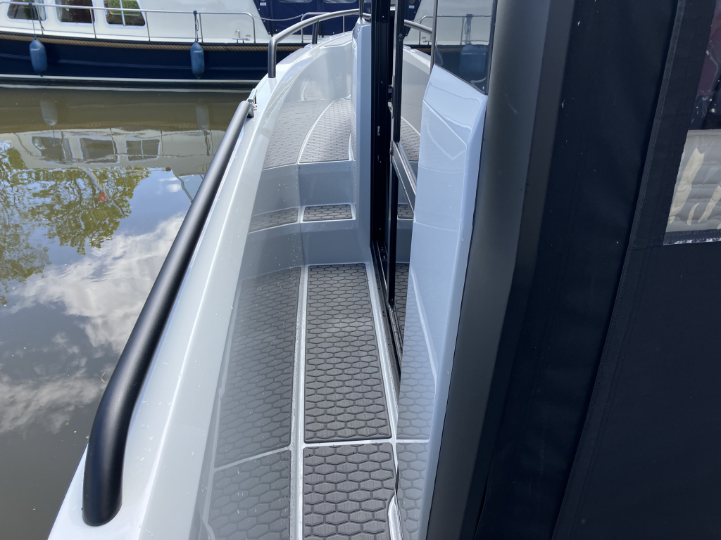 XO DFNDR 9 — foto 11 van 36