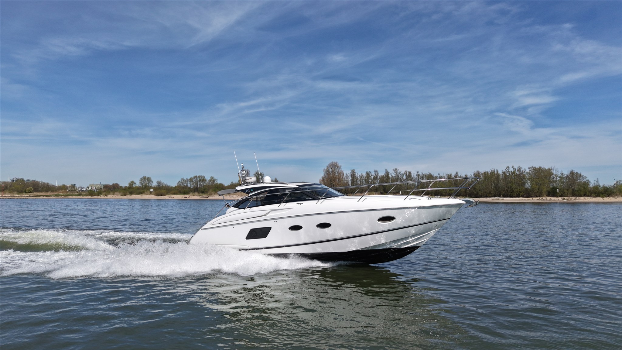 Princess V39 (2012) — foto 5 van 11