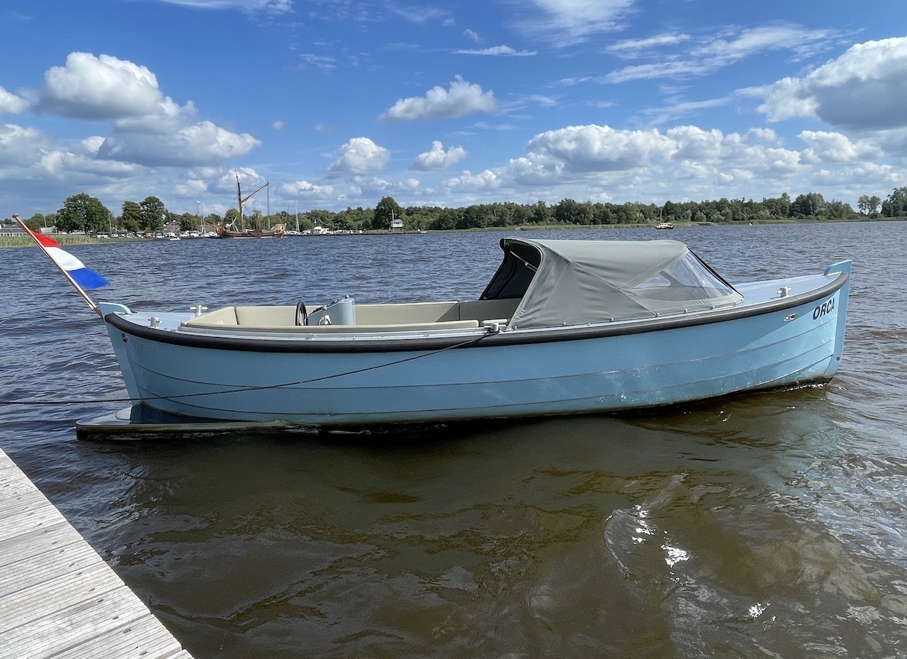Navalia 700 sloep