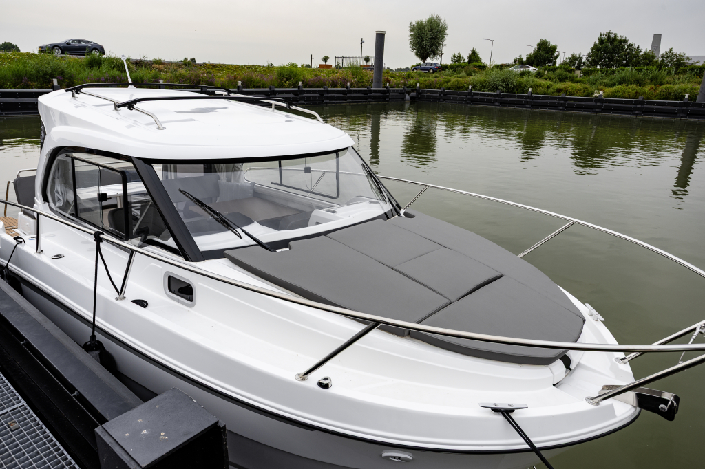 Beneteau Antares 8 | 250PK Honda | Weekender — foto 22 van 22
