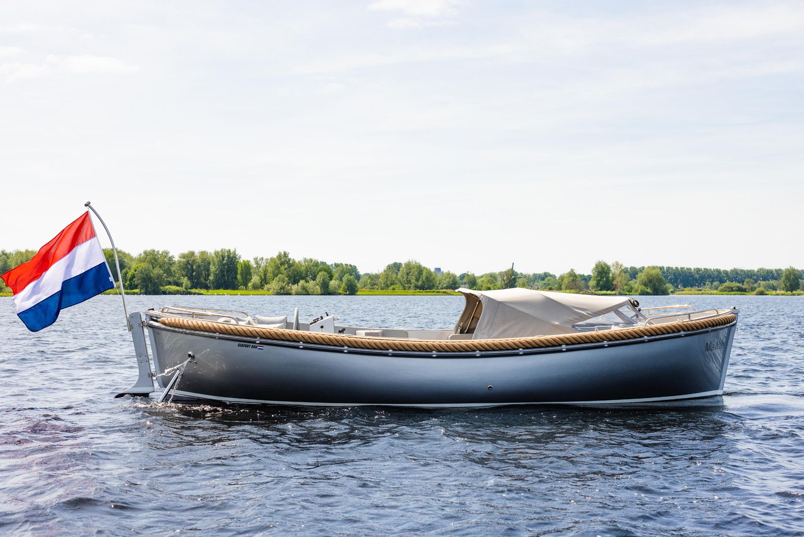 Seafury 800