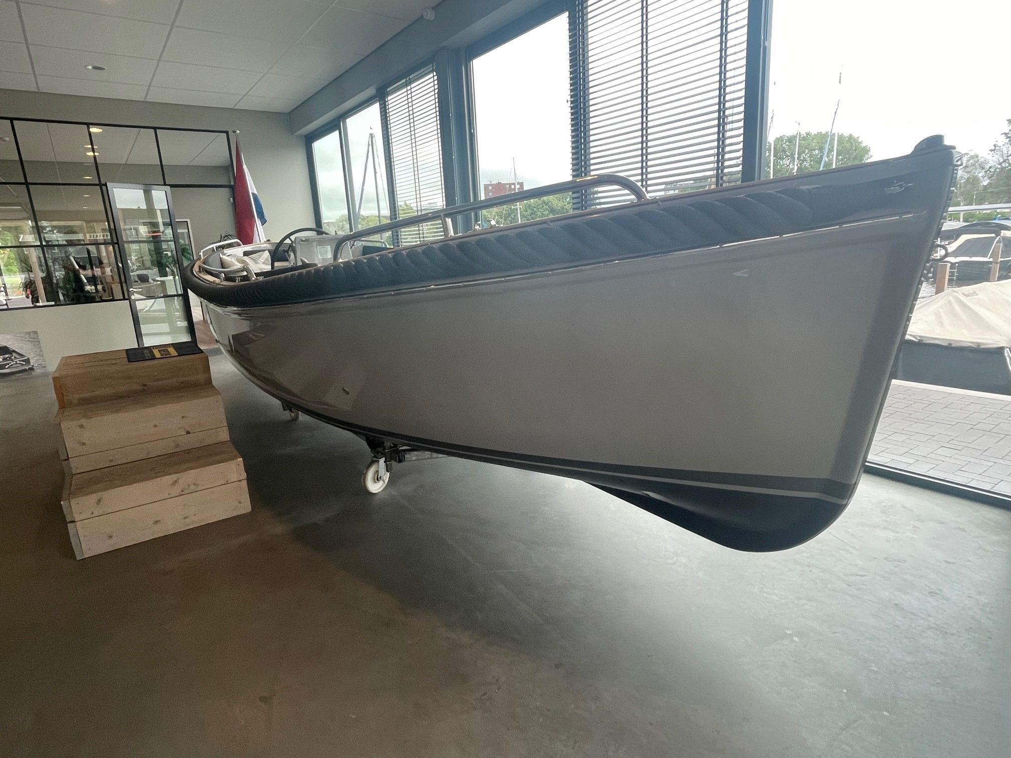 Seafury 700C — foto 2 van 3