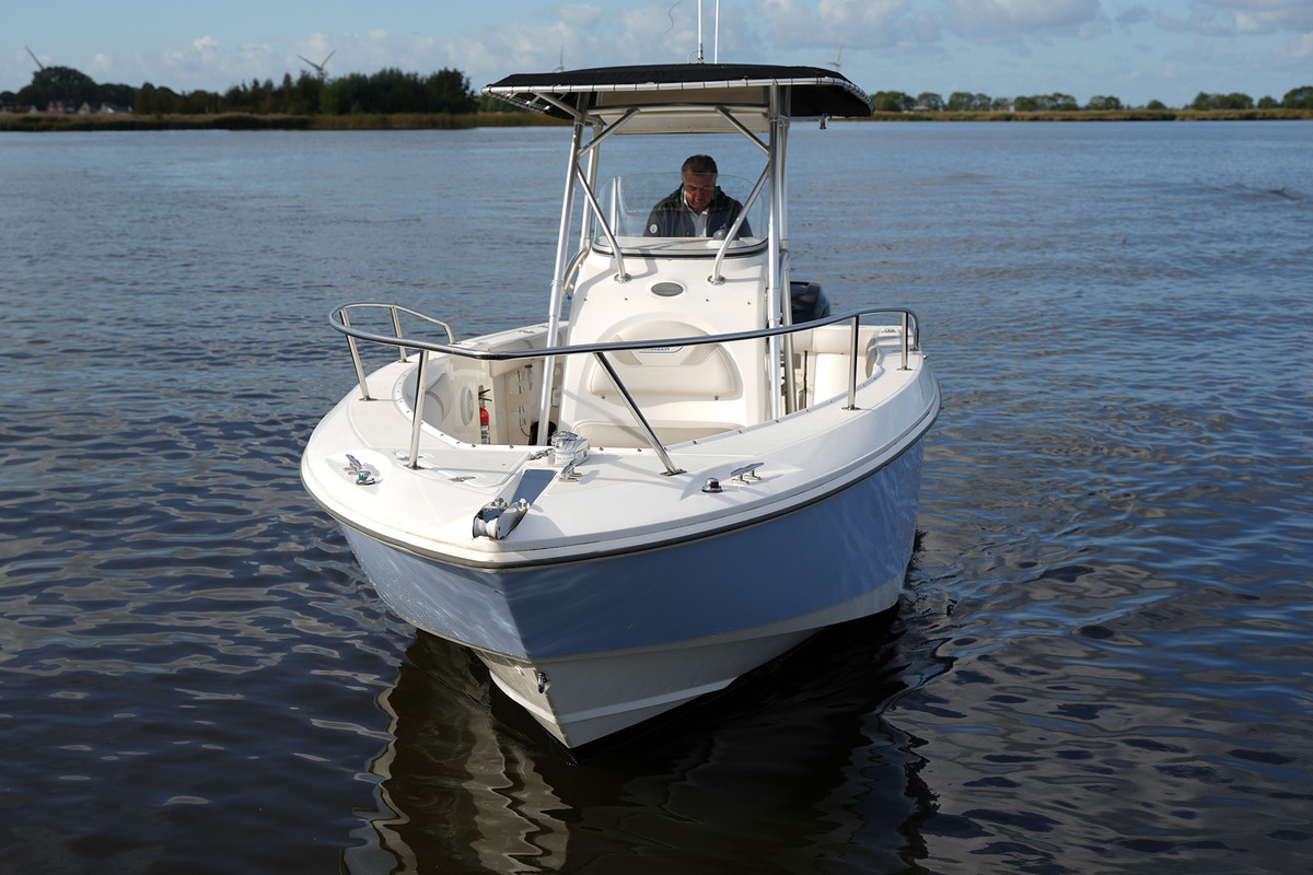 Boston Whaler 270 Outrage — foto 4 van 44