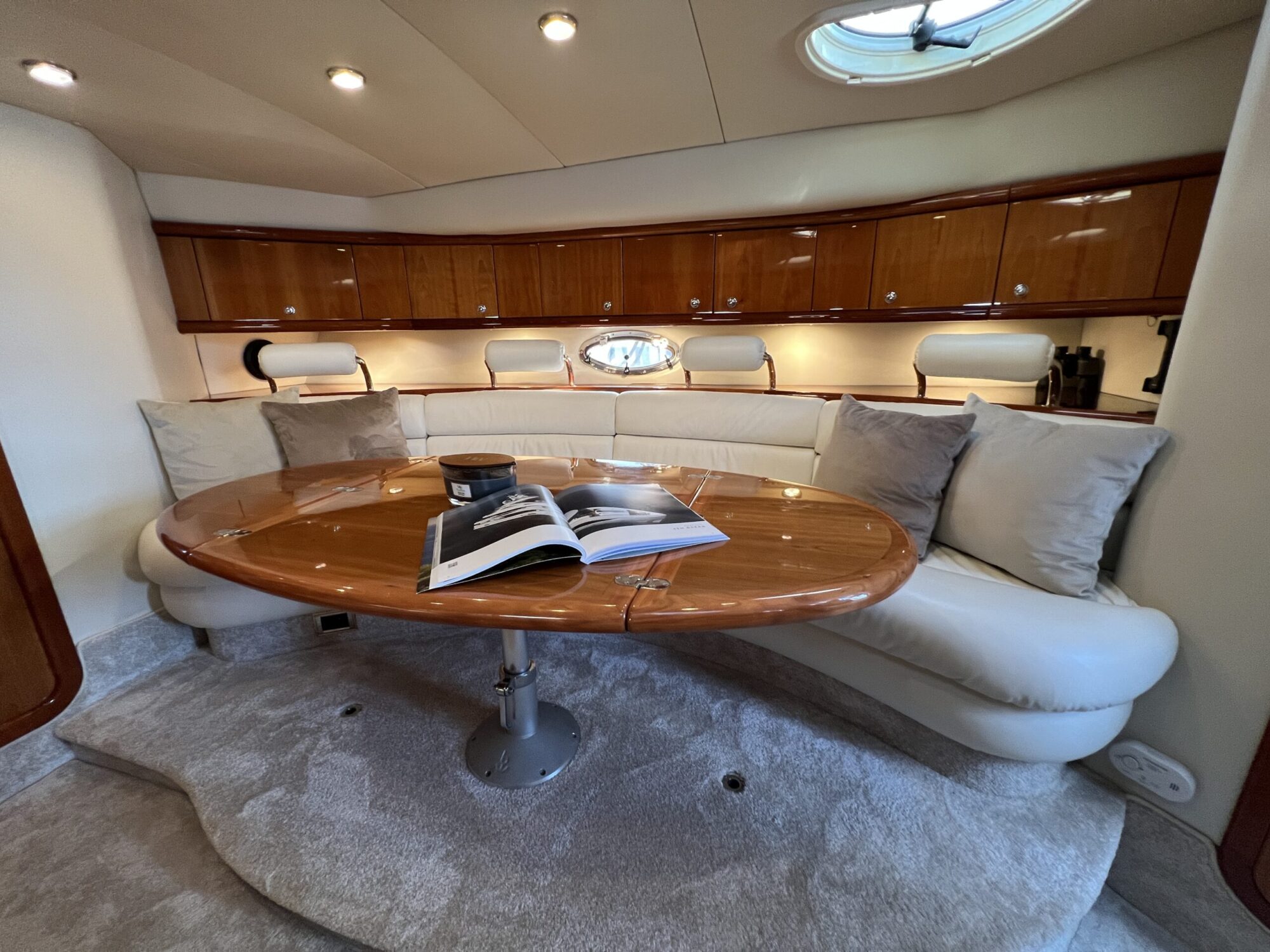 Sunseeker Superhawk 48 Cabrio — foto 7 van 48