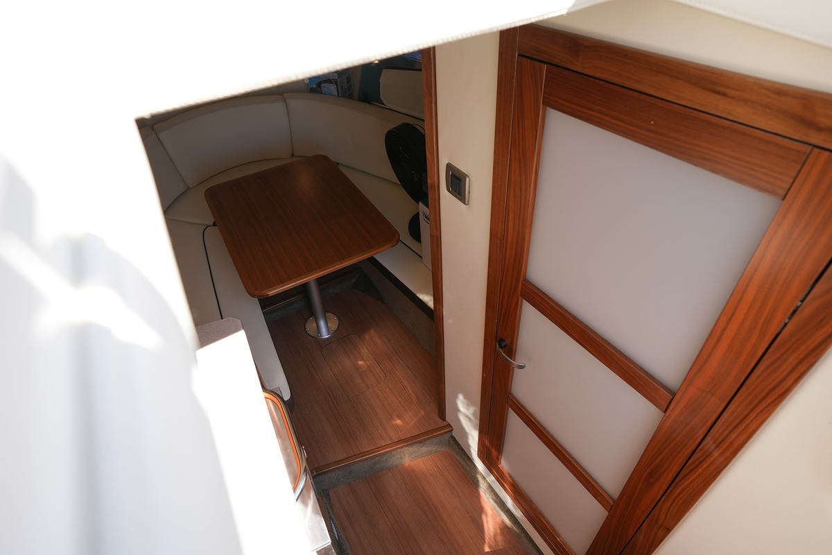 Sea Ray Sundancer 265 — foto 43 van 66
