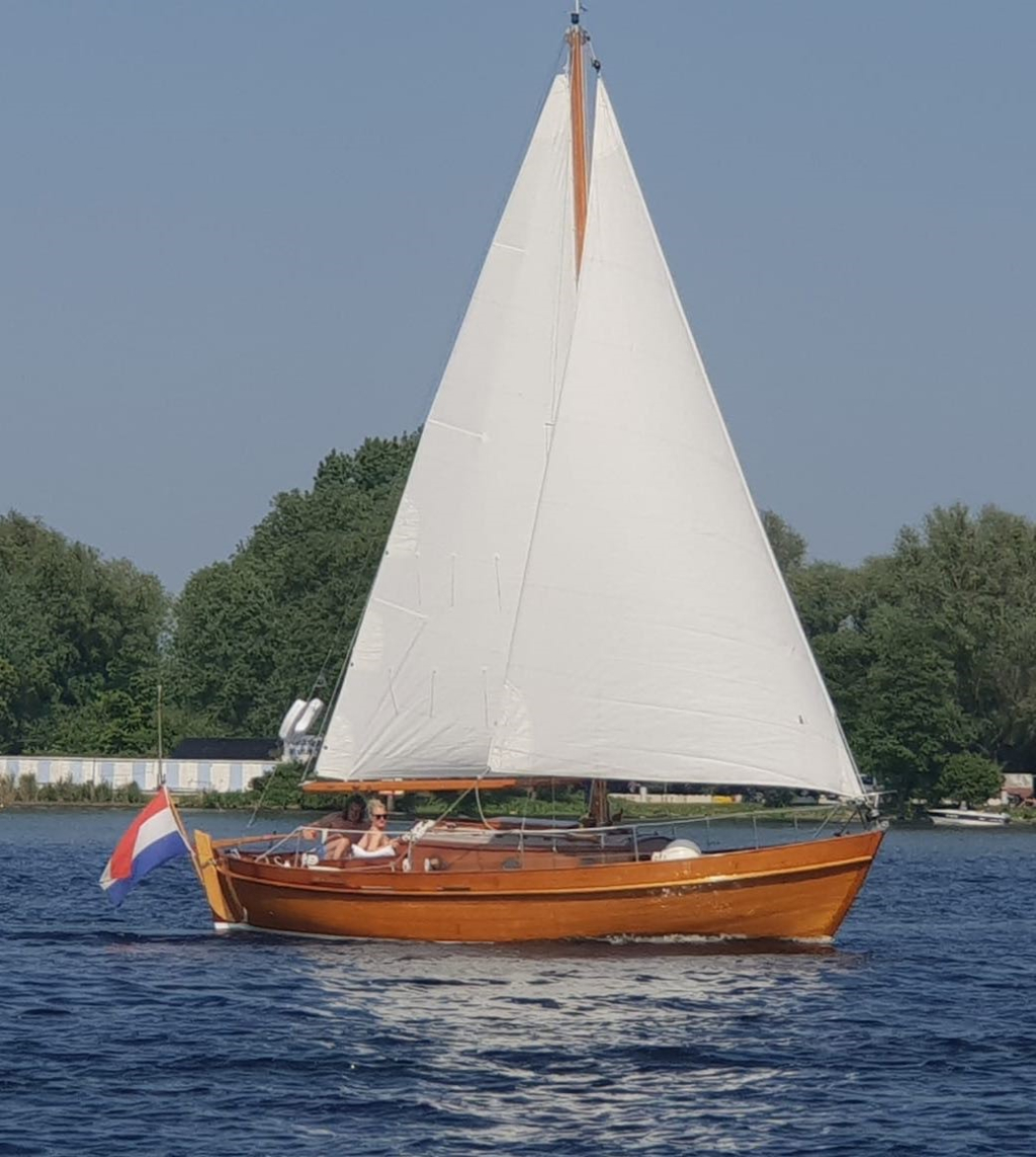Zeilboot kajuit zeilboot De Vries Lentsch 800