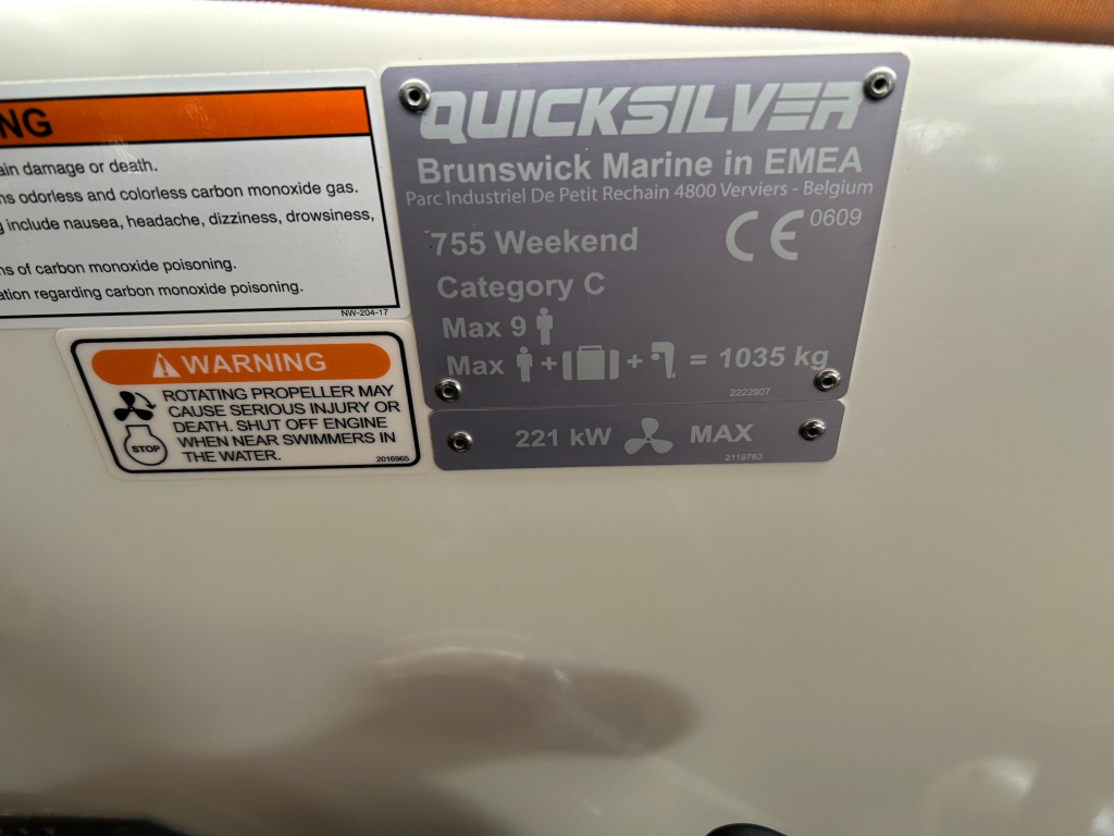 Quicksilver  755 weekend met Mercury 225 PK  als nieuwe set — foto 19 van 19