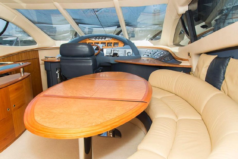 Azimut 55