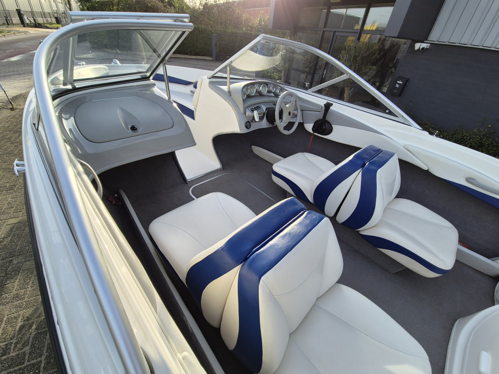 Bayliner 185 BR + Kalf 1800 geremde trailer Topstaat! — foto 2 van 14