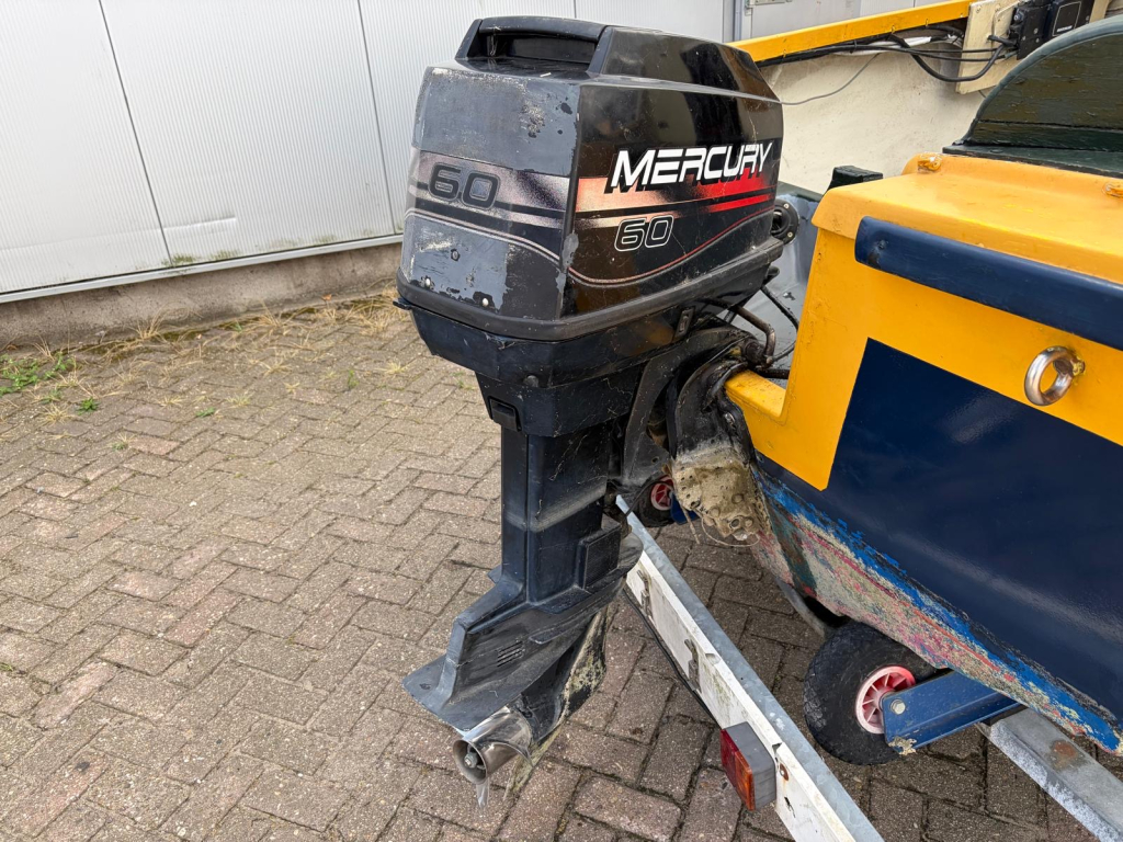 Polyester Kruiser incl. trailer & 60PK Mercury — foto 4 van 23