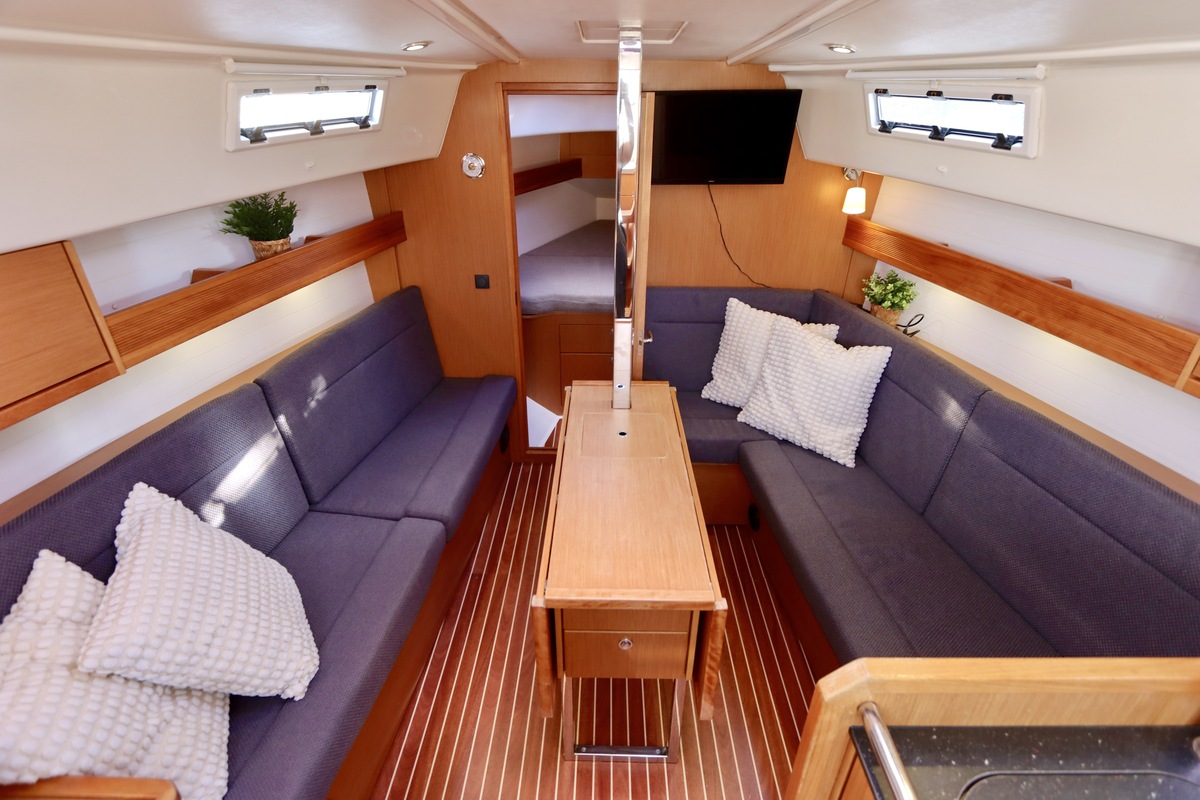 Bavaria 32 Cruiser — foto 3 van 58