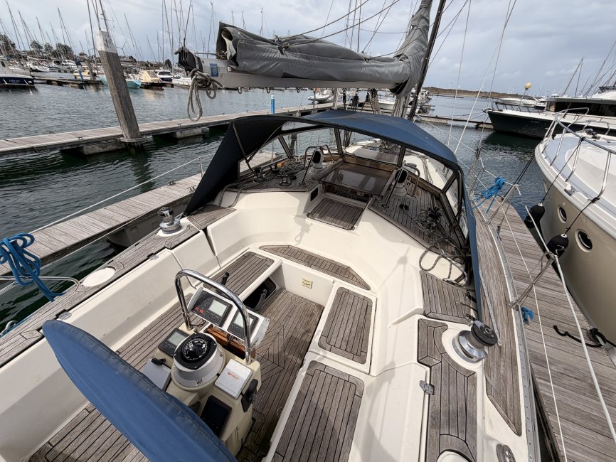 Bavaria 370 Lagoon — foto 6 van 12