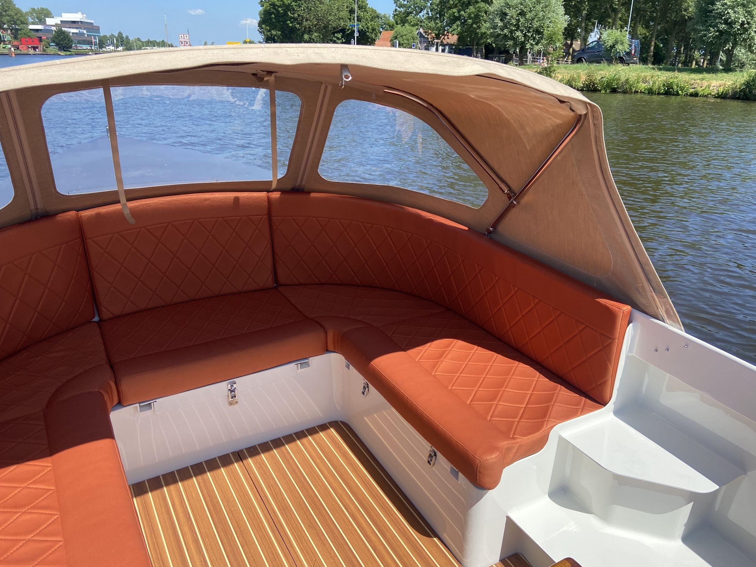 Vulture Admire 735 — foto 9 van 10