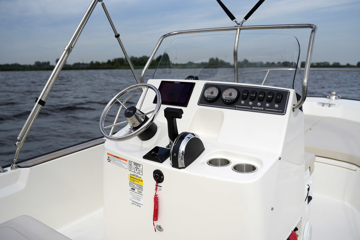 Boston Whaler 190 Montauk — foto 23 van 40