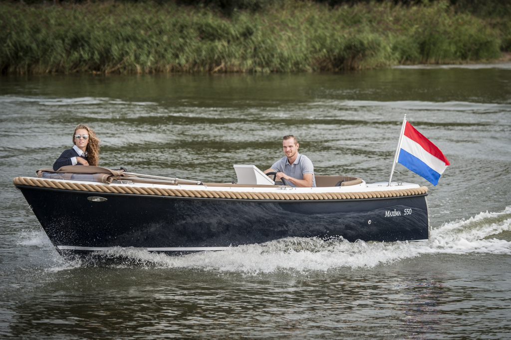 Maxima 550 | Tender | Zelf samenstellen vanaf €11.250,- — foto 2 van 4