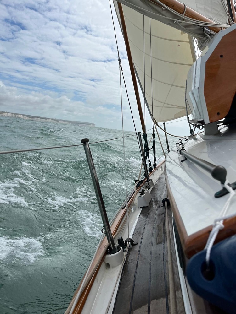 Kajuitzeilboot One Off Design Hout — foto 5 van 12