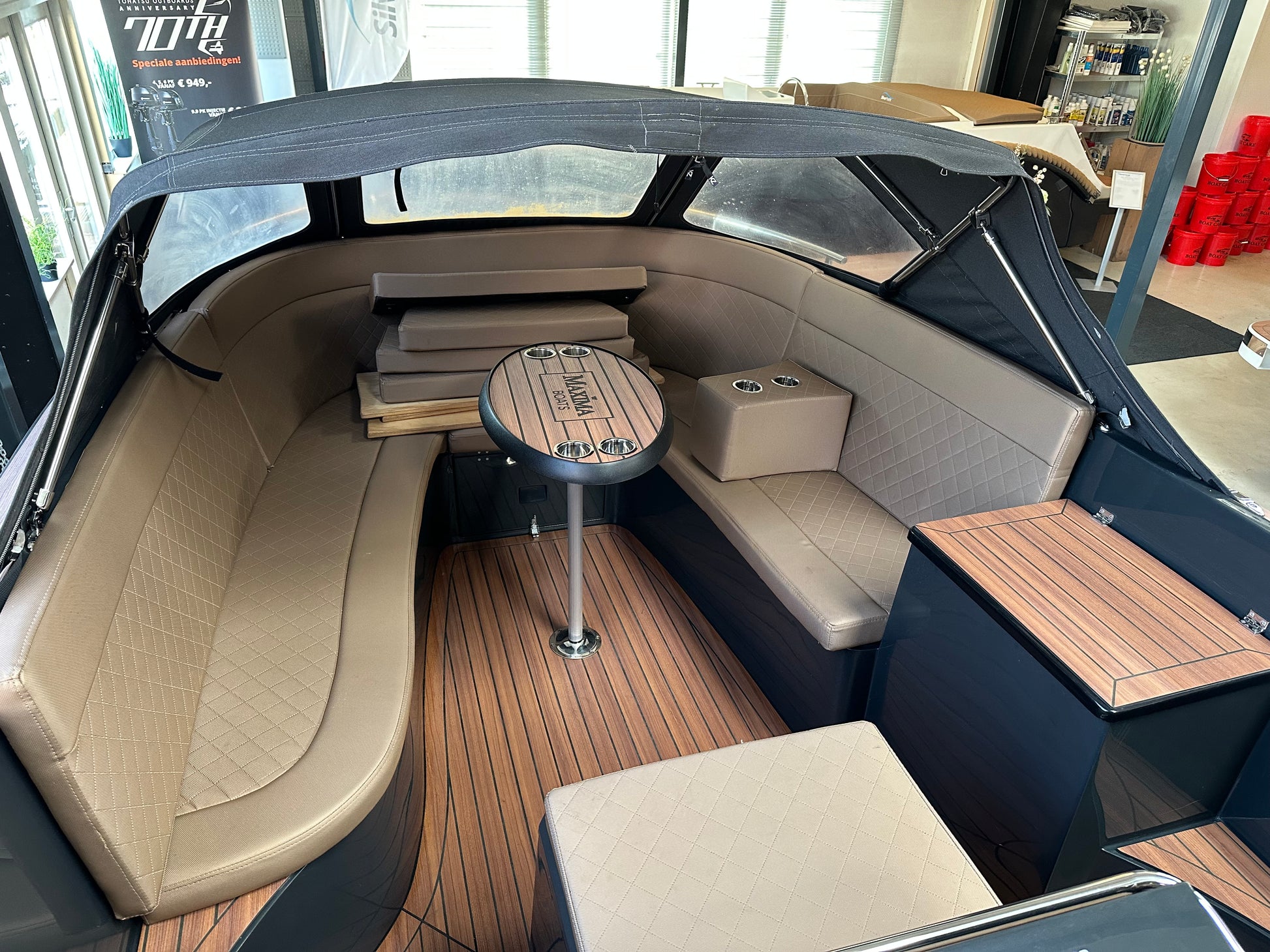 Maxima 630 met Vetus 4 cillinder — foto 7 van 12