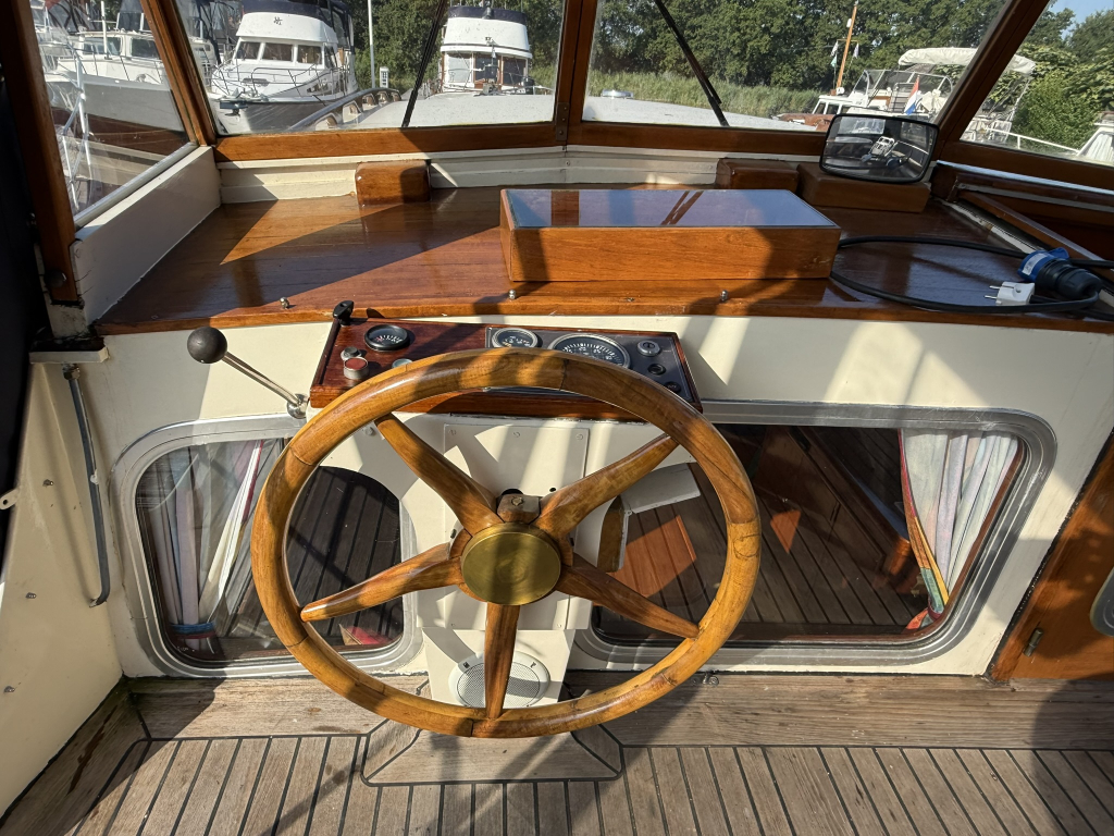 Klassiek Rondspant Motoryacht  1280 — foto 17 van 35
