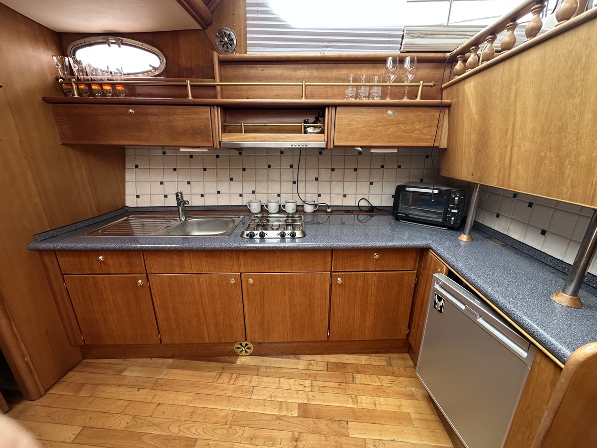 Motorjacht GSAK — foto 18 van 47