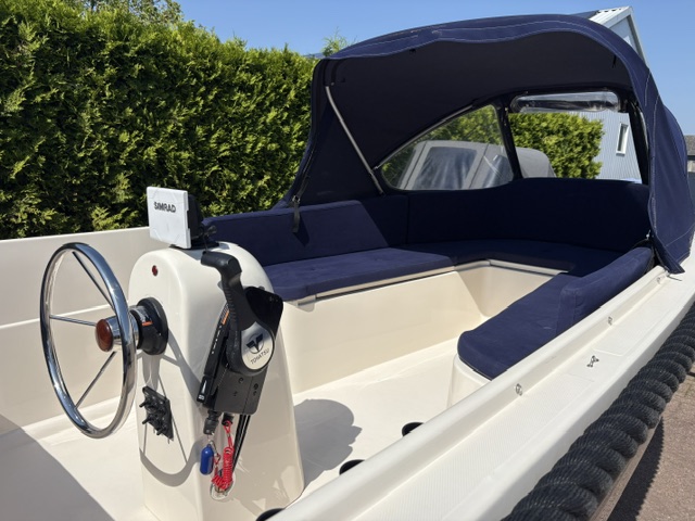 Blue sloep 475 met Tohatsu 9.8 PK en  Buiskap — foto 12 van 13