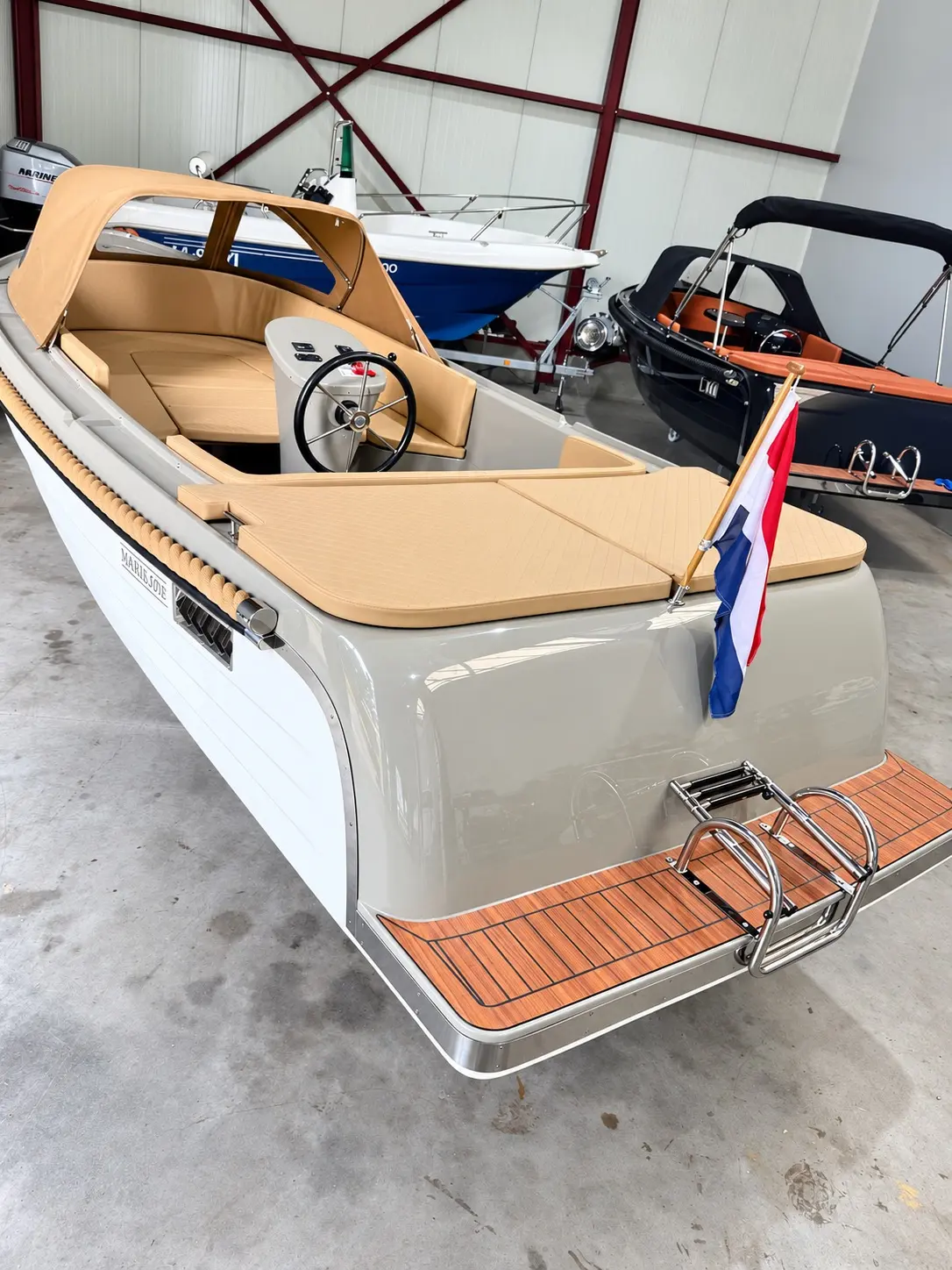 Maassloep 590 Honda 20pk 10 vaar uren € 20.950,- koopje — foto 6 van 9