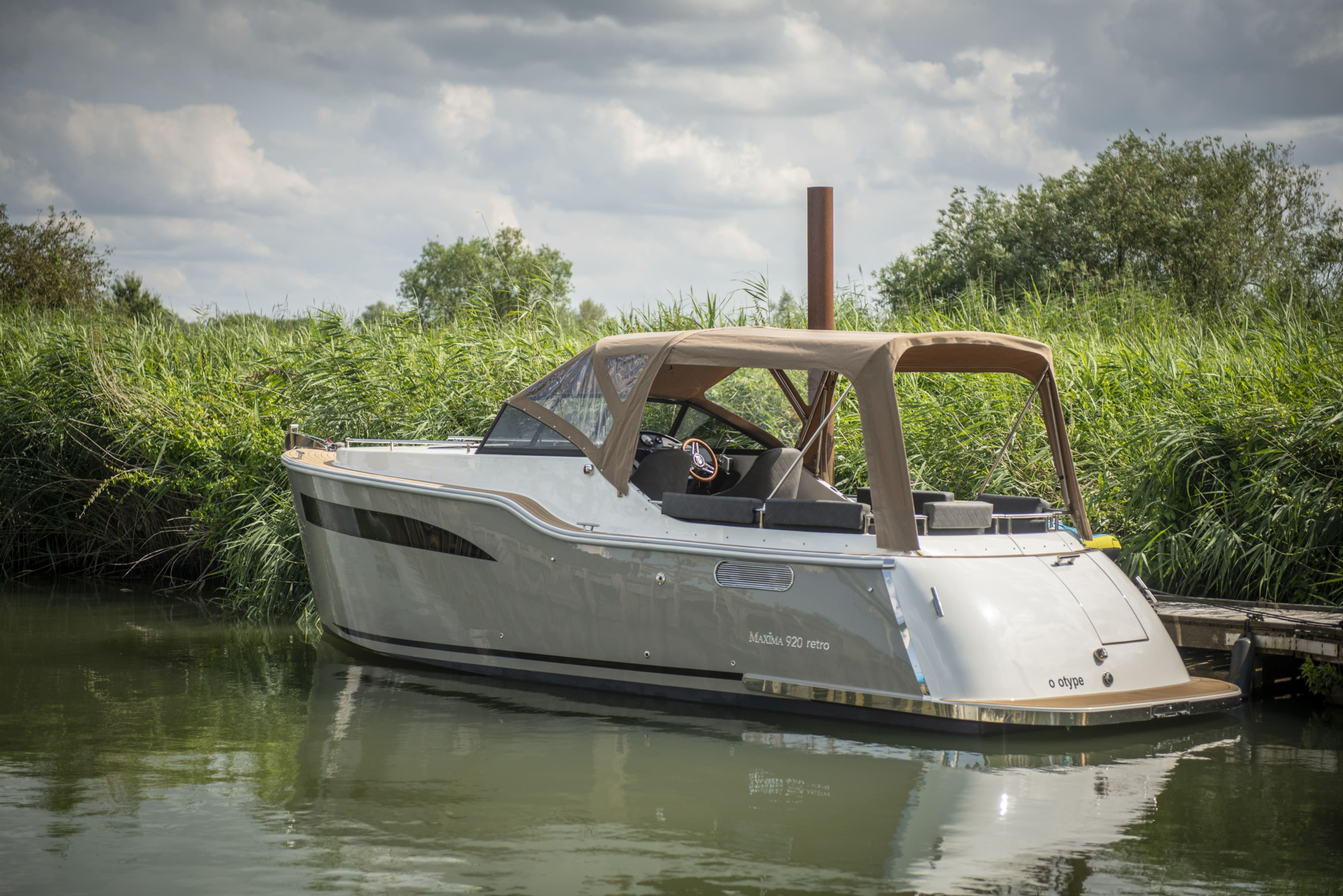 Maxima Boats 920 retro Cabin