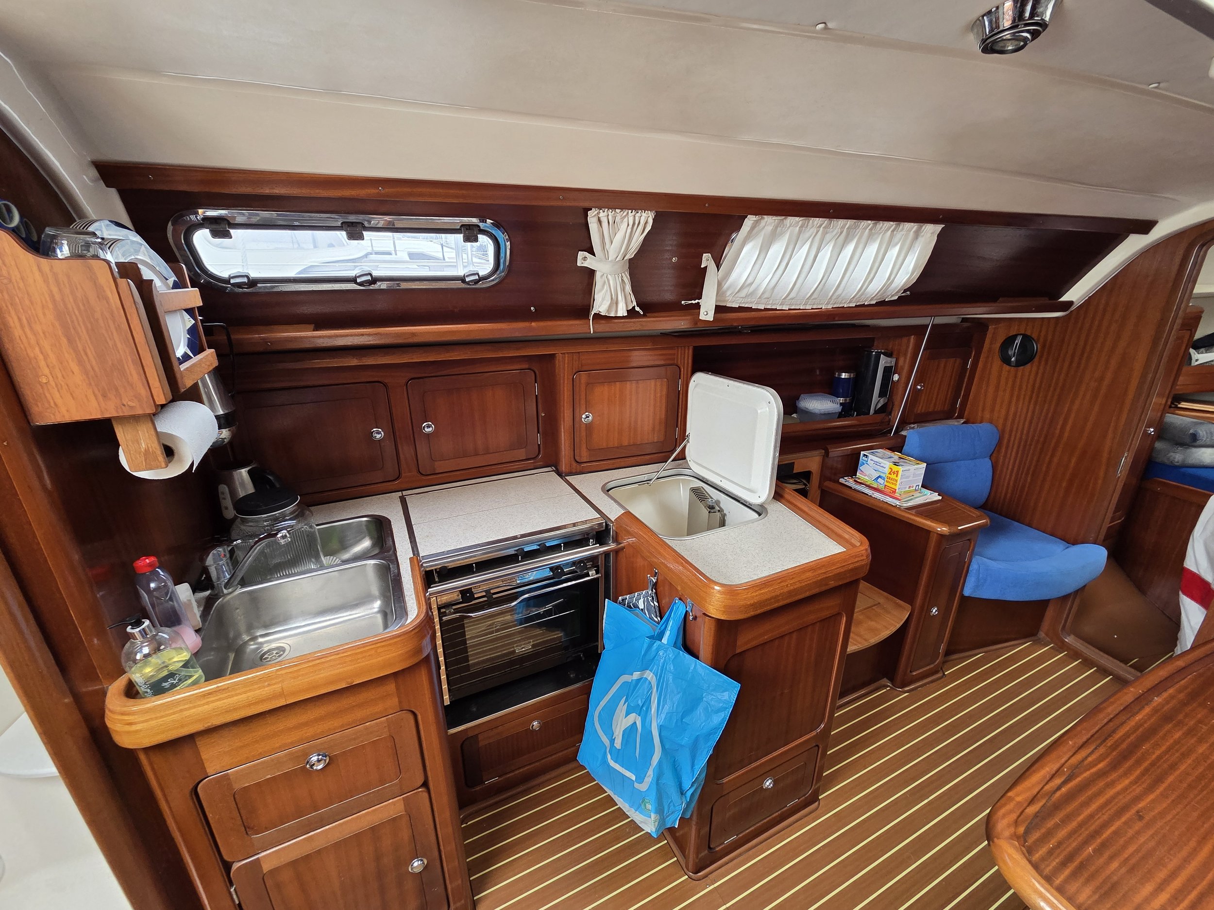 Bavaria 37 — foto 7 van 11