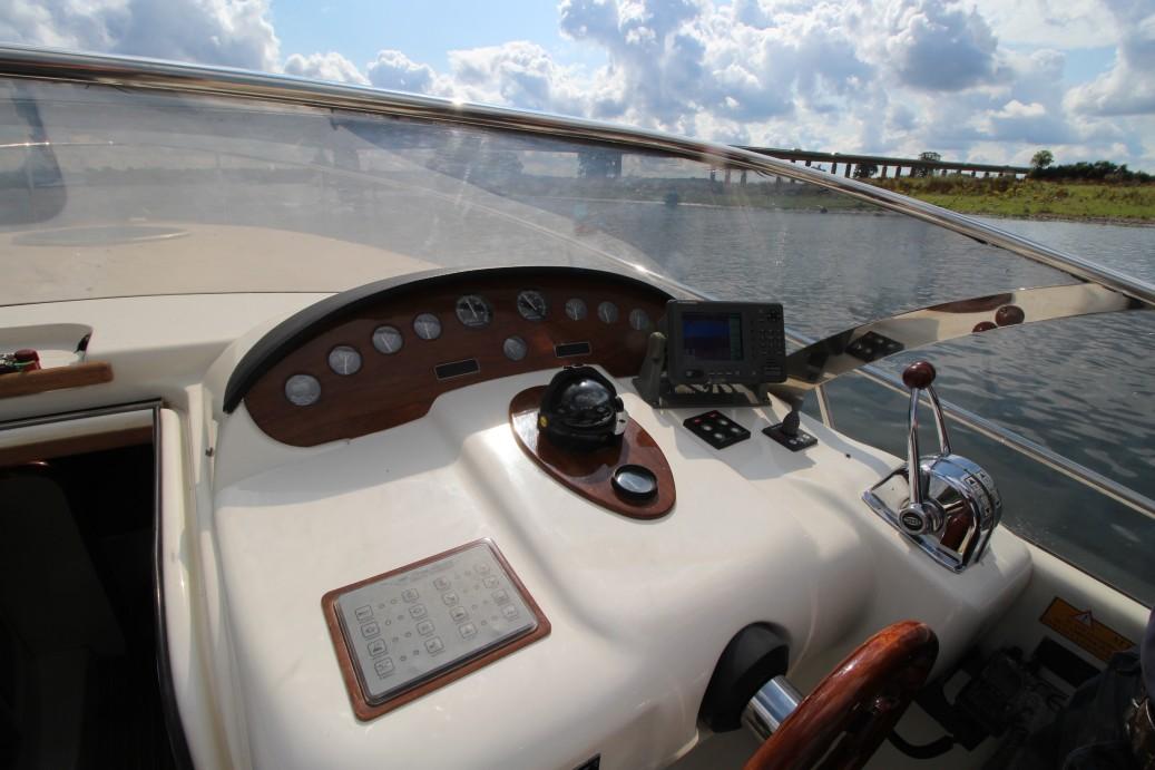 Airon Marine 325 — foto 18 van 73