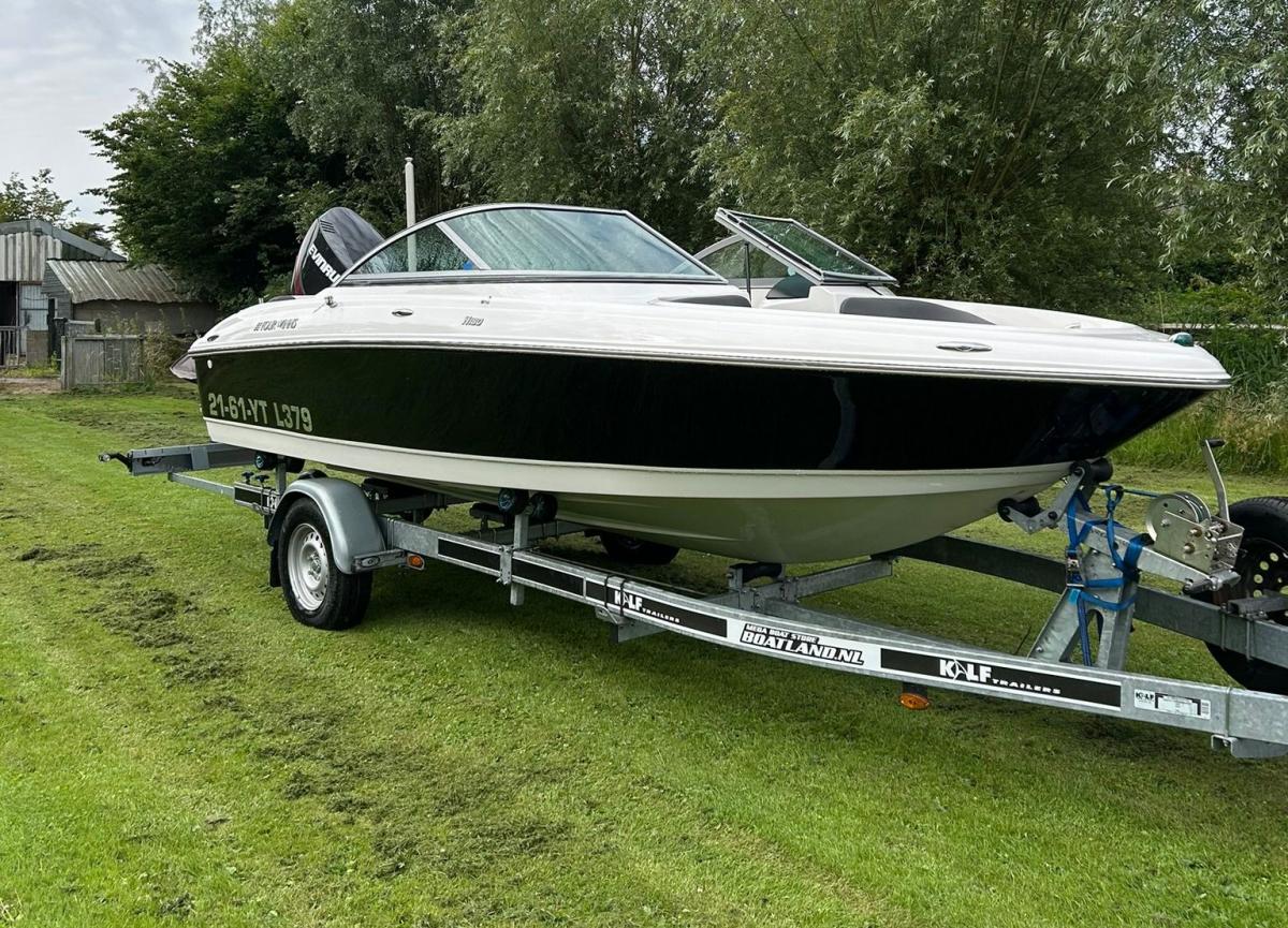 Four Winns H180 Bowrider outboard — foto 2 van 28