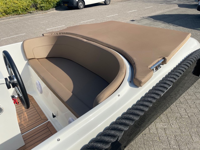 Gentle 590 Tender — foto 44 van 55