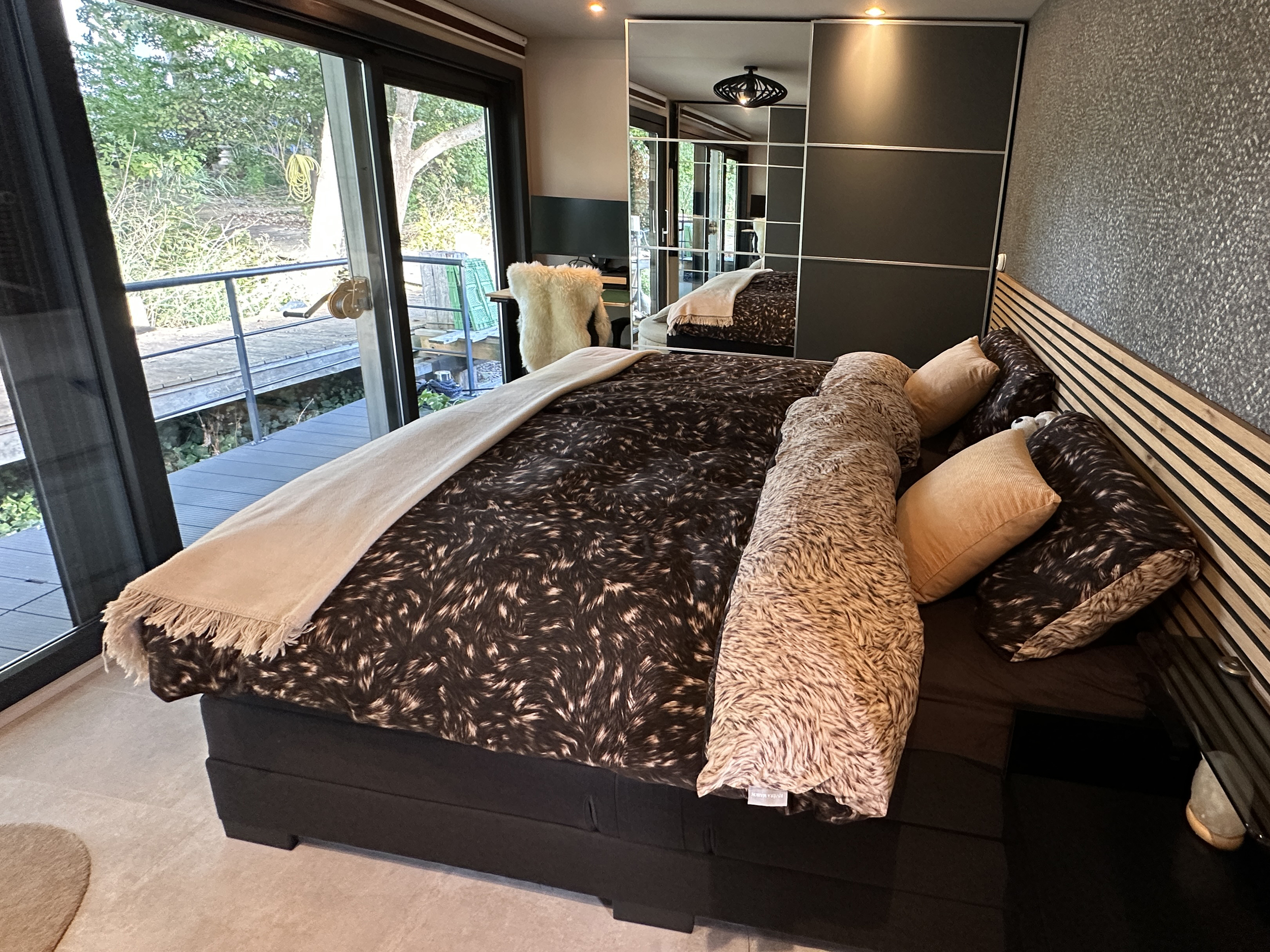 HT-Lofts Houseboat 15m Electric Propulsion — foto 37 van 39