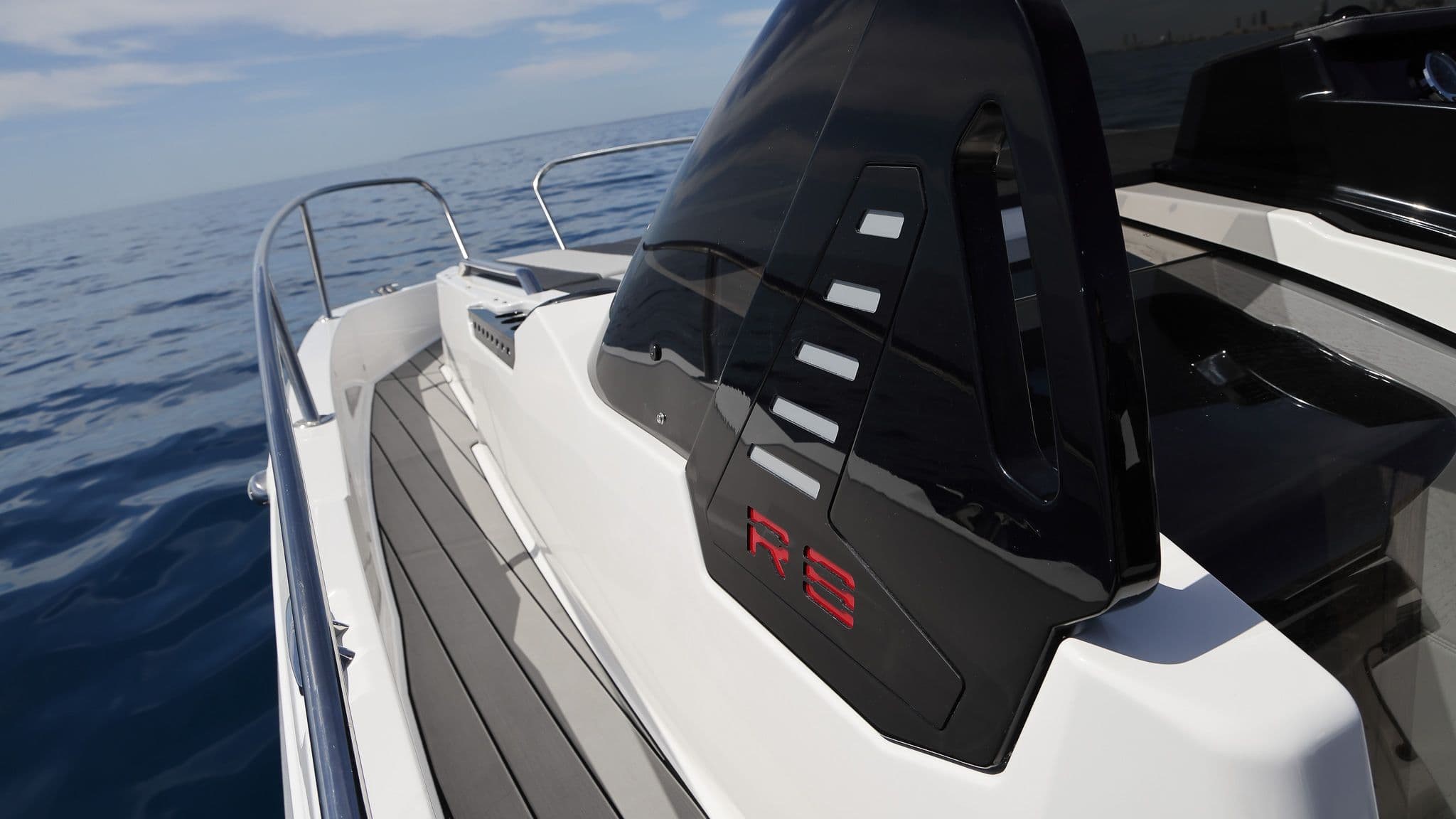 Karnic R8-S — foto 12 van 14
