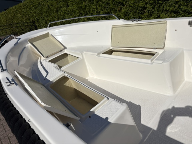 VAARKLAAR!! Twins 520 met Honda 20 PK en  Dekzeil — foto 16 van 18