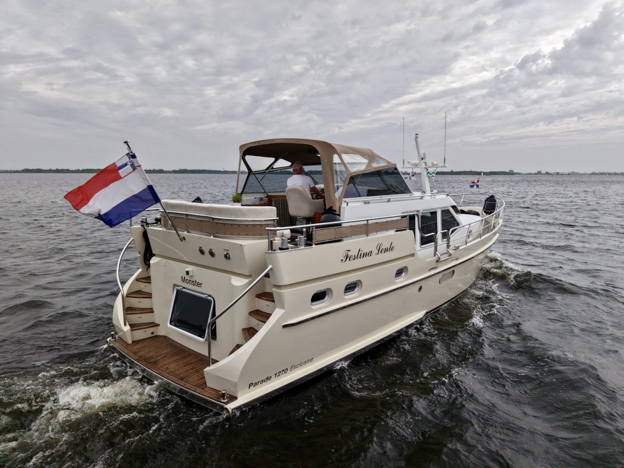 Van Vossen Parade 12.70 AK Exclusive — foto 44 van 56