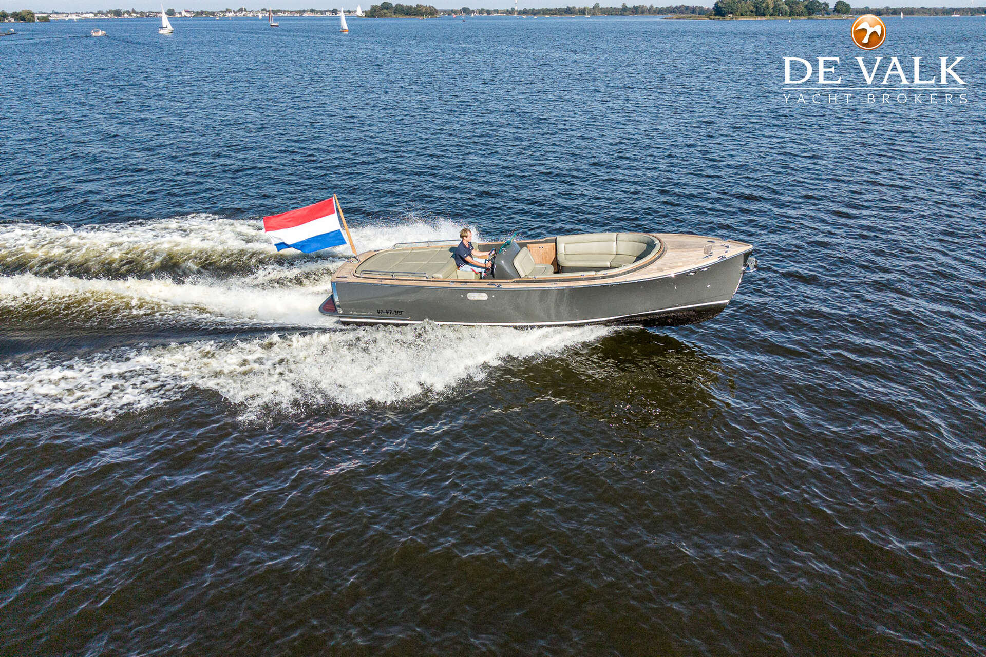 Long Island 28 Sportsman — foto 3 van 36