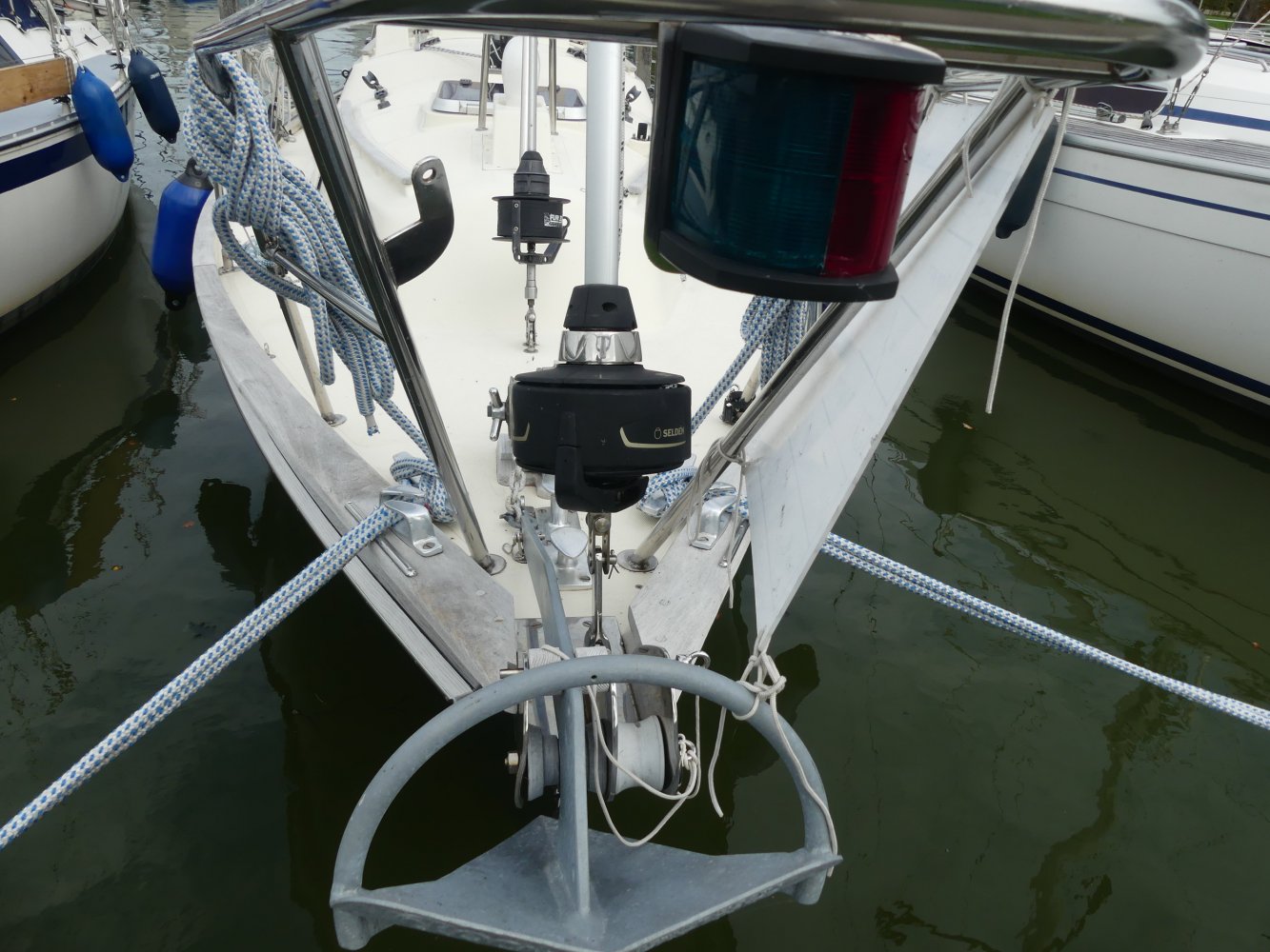Yanmar Vancouver - Sailing Yacht - GRP (Polyester) - 1997 - € 39.500 — foto 7 van 11