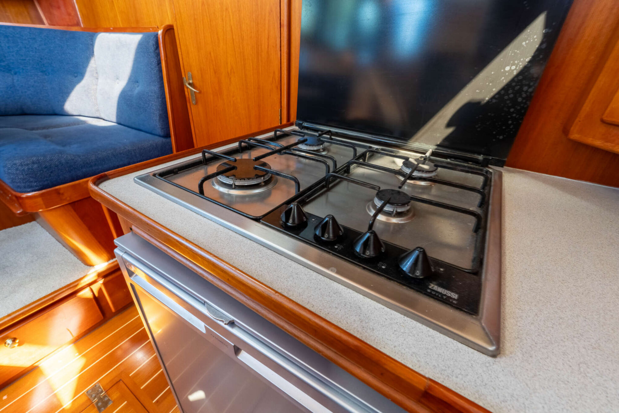 Explorer Classic 14.00 AK Cabrio — foto 12 van 49