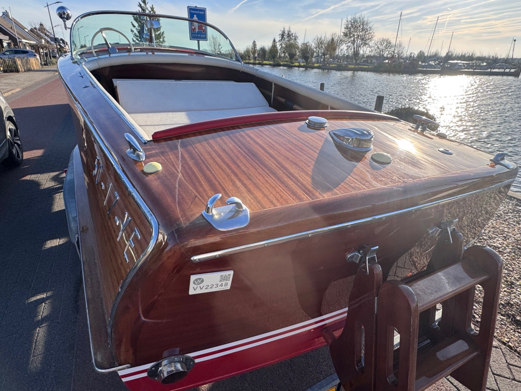 Riva Super Florida — foto 3 van 13