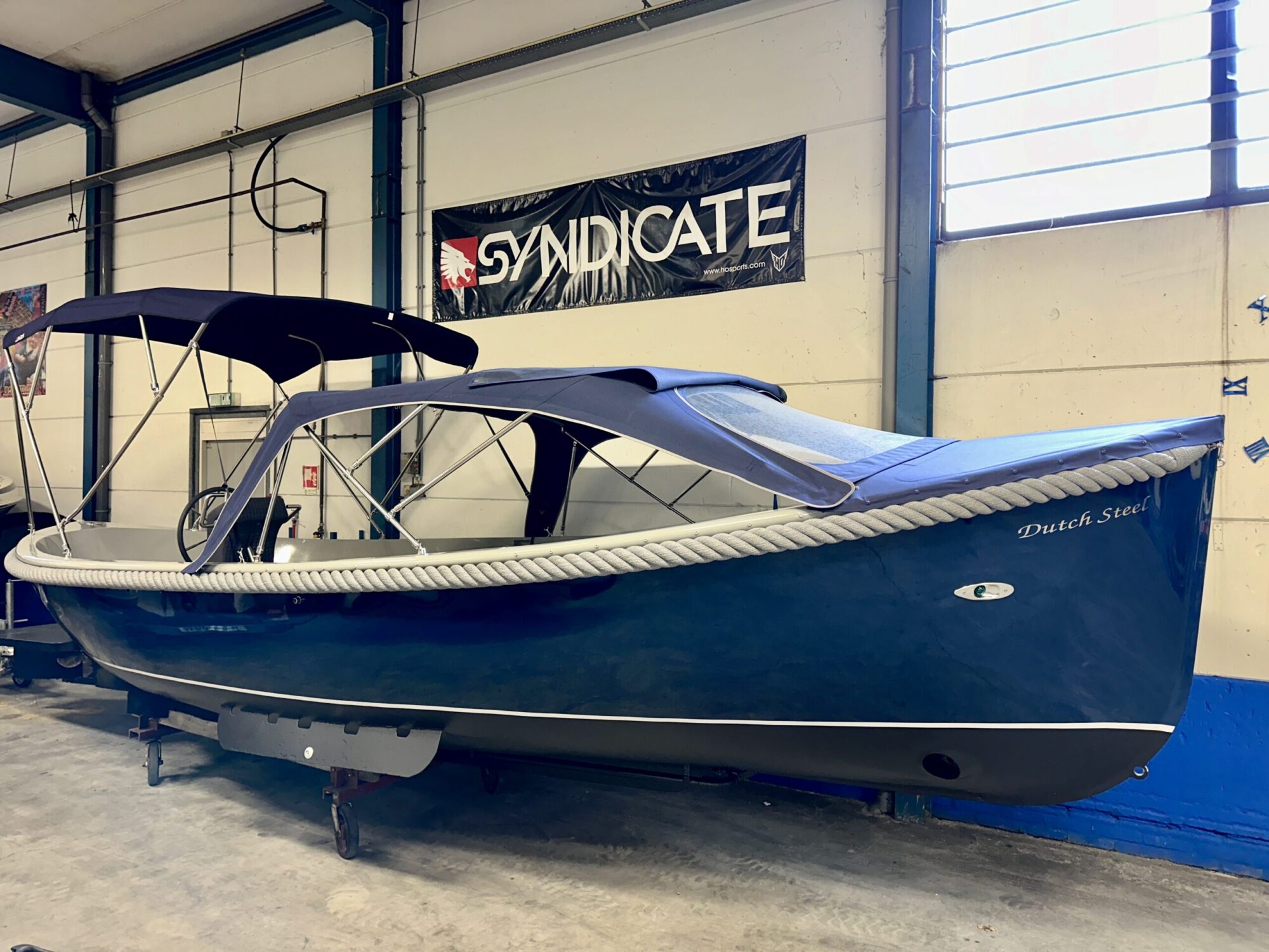 Dutch SteelSloep 740