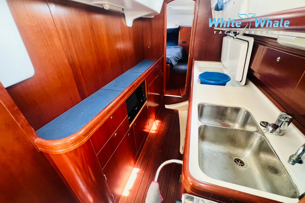 Beneteau Oceanis 42 CC — foto 28 van 45