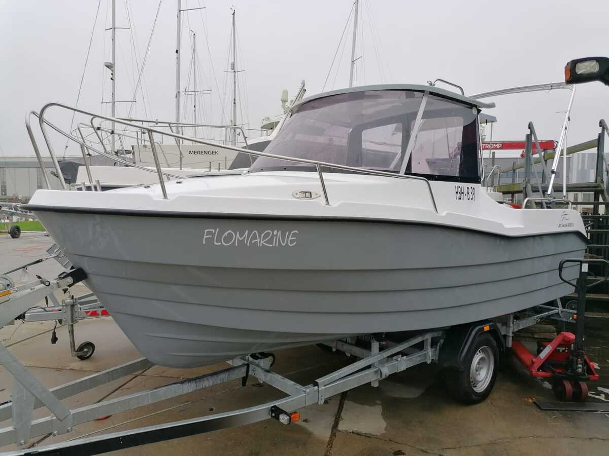 Lakeman Boats 540 Pilothouse