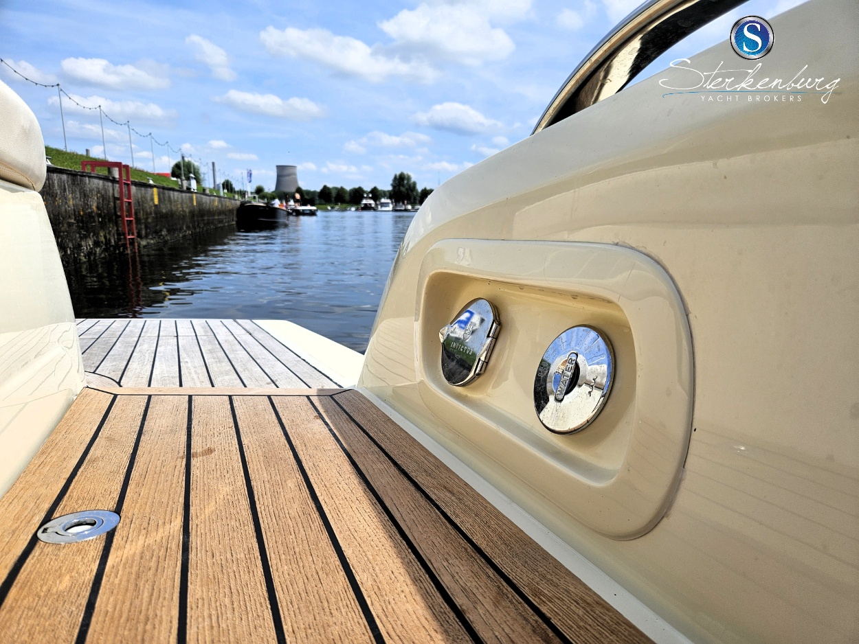 Invictus 280 GT — foto 33 van 42