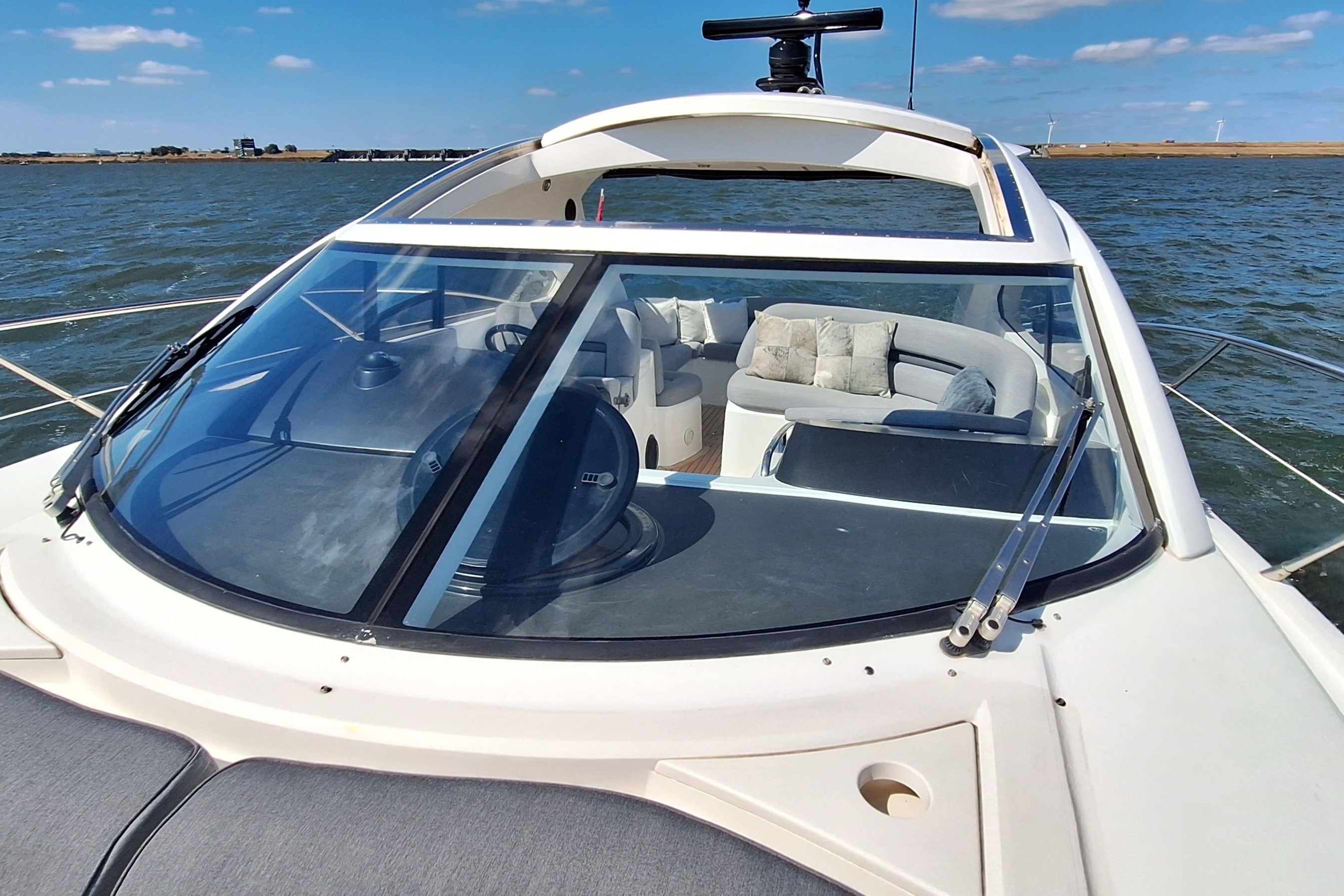 Sunseeker Portofino 47 — foto 10 van 92