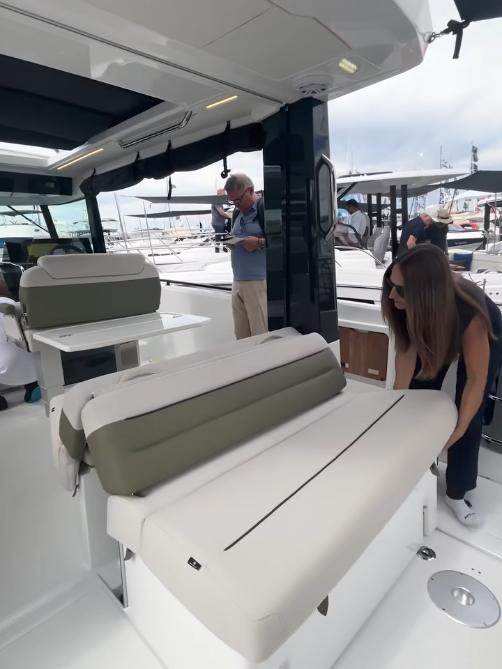 Jeanneau EX34 Hard Top — foto 59 van 69