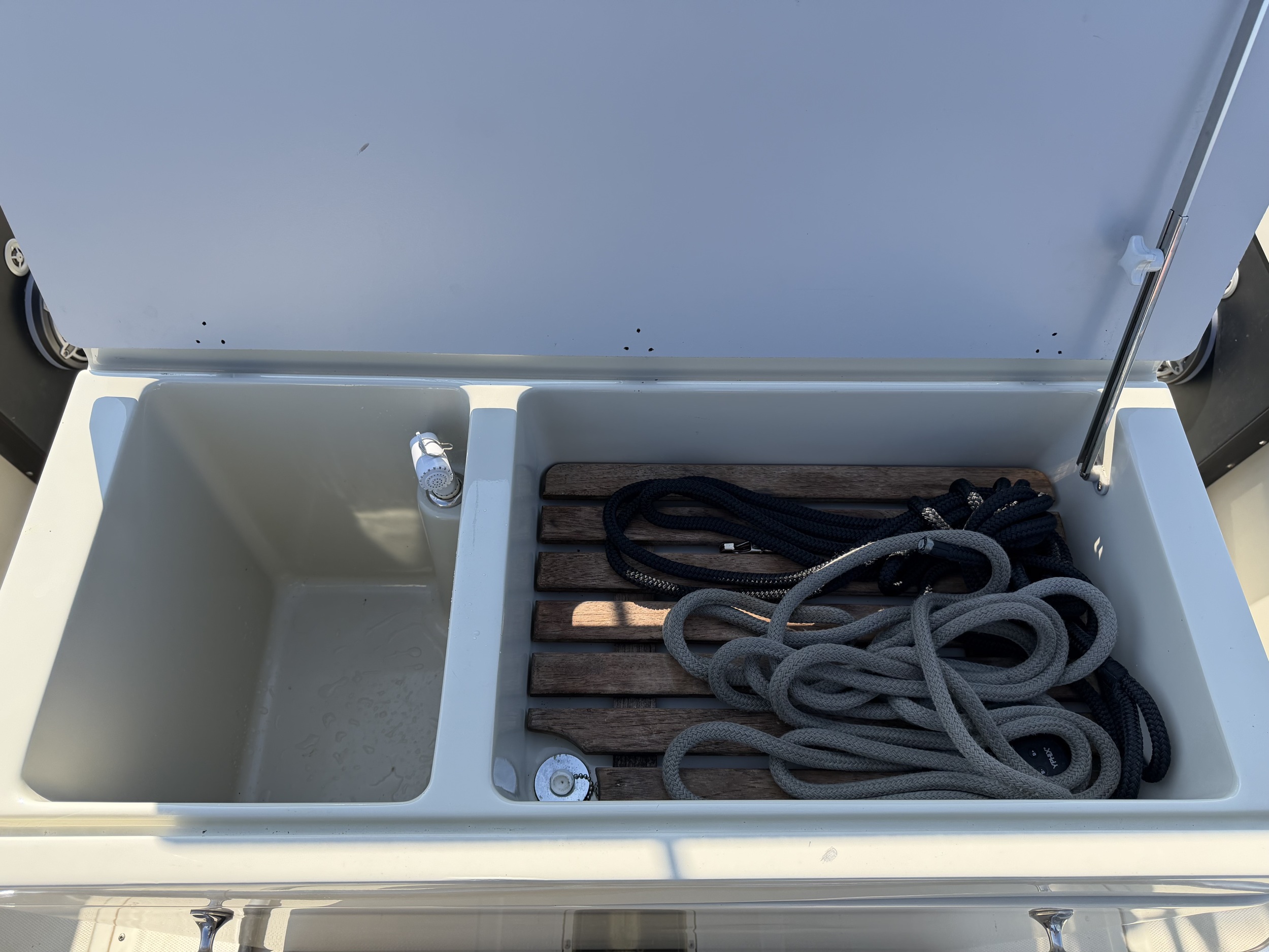 Boston Whaler 25 Outrage — foto 14 van 37