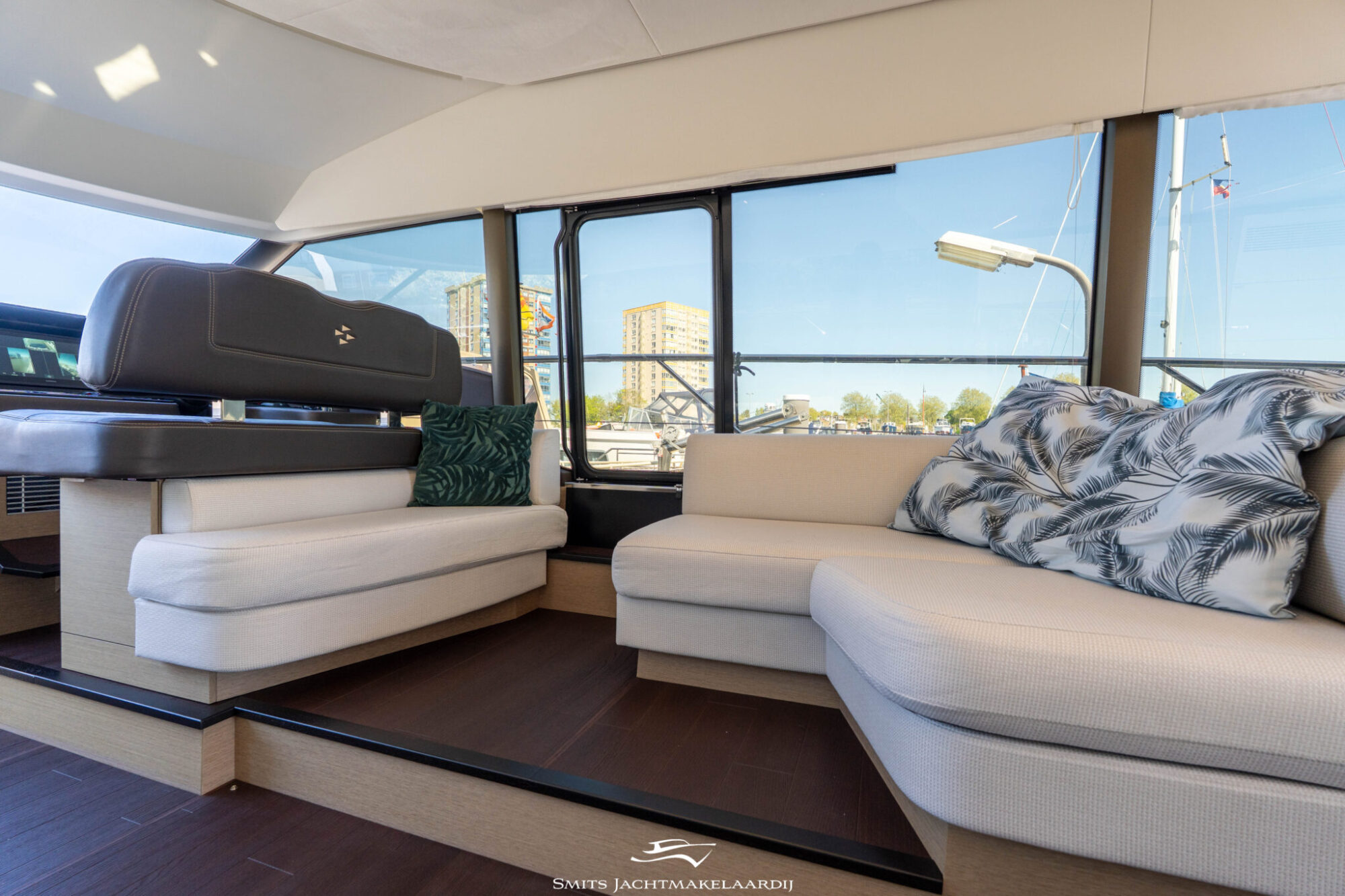 Prestige 590 Flybridge — foto 19 van 154