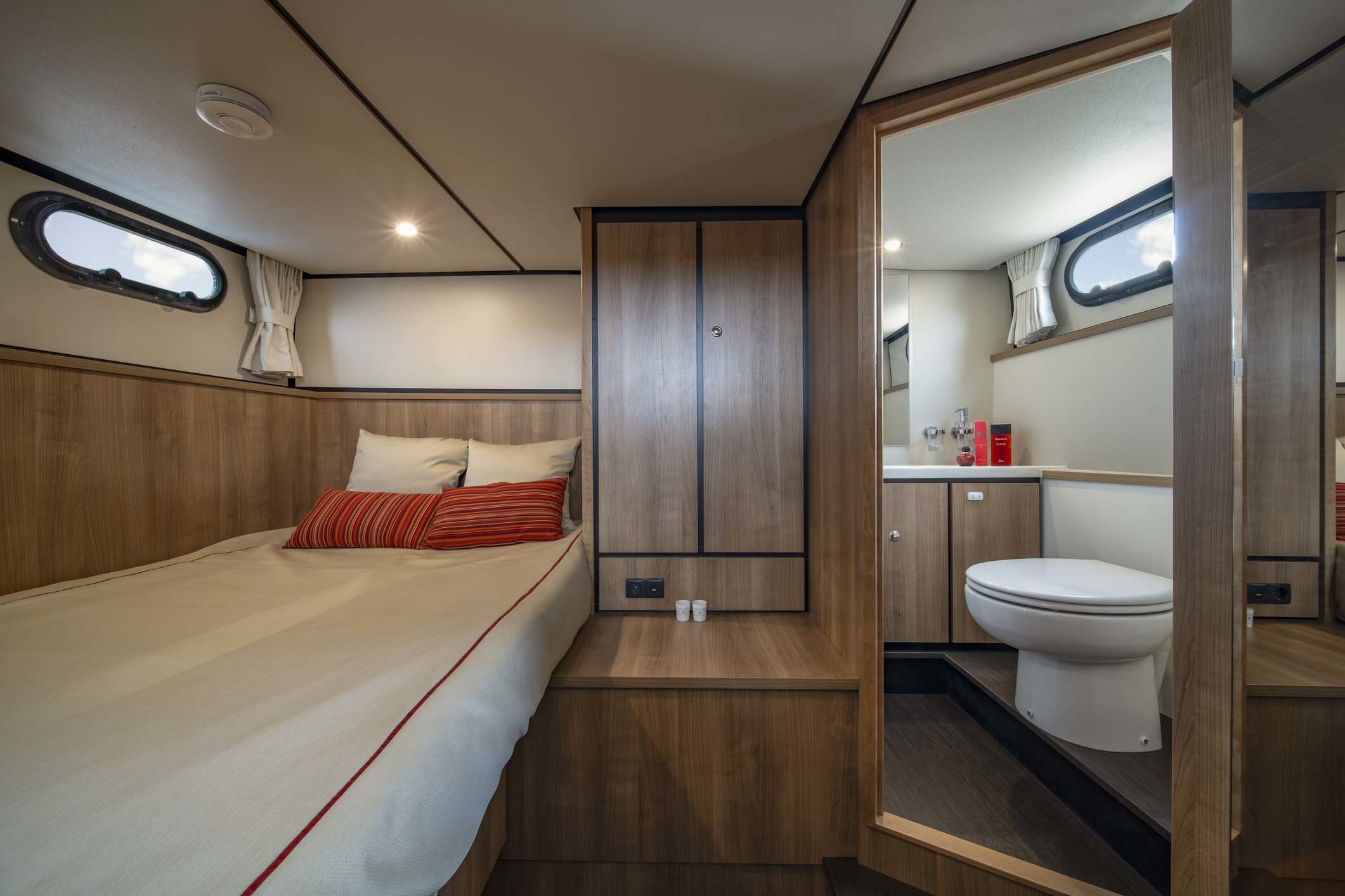 Linssen 30 SL AC — foto 25 van 31